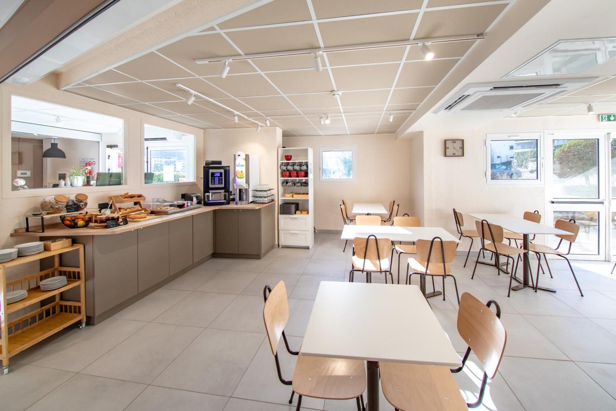 Premiere Classe Annecy Cran-Gevrier Renove En 2025 Bagian luar foto